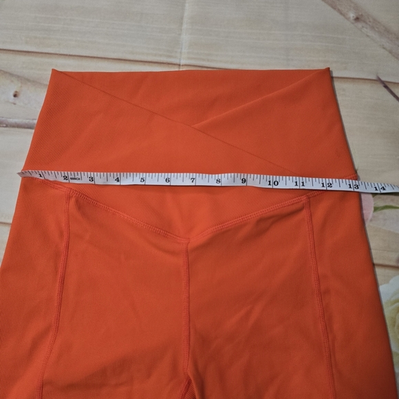 WILO orange ribbed shorts - Picture 8 of 9